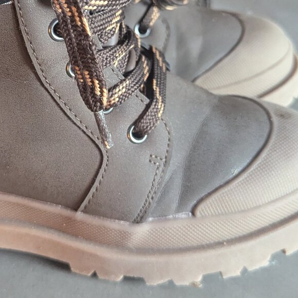 Zara Kids CONTRASTING HIGH-TOP SNEAKERS Khaki Green | Size 2 - Picture 11 of 16